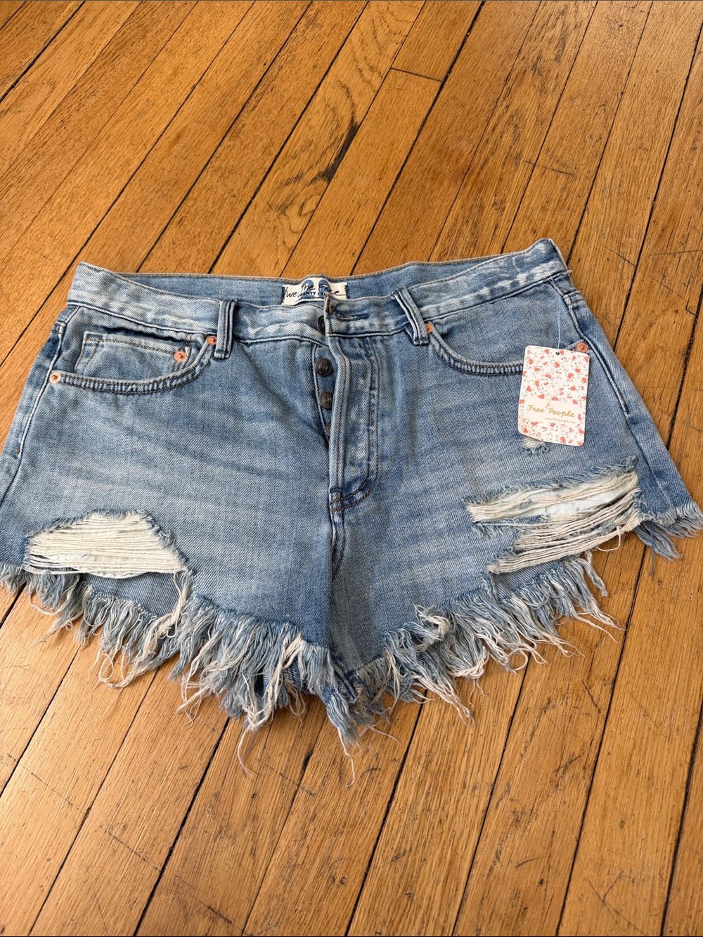 NWT Free People Light Wash Frayed Denim Shorts size 28